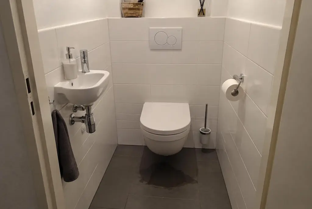 Lekdetectie Lunteren – natte vloer bij een toilet